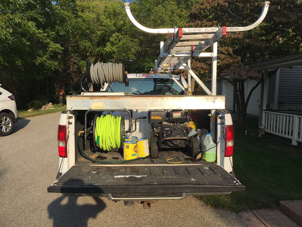 Pressure washing/soft washing truck for sale Supplies & Equipment