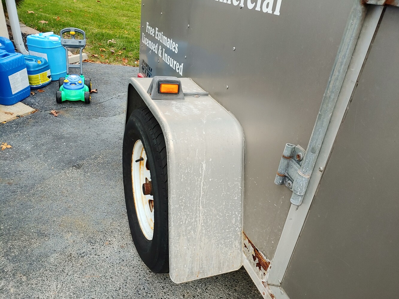 Tips for Cleaning my Enclosed Trailer Trailer Builds Pressure