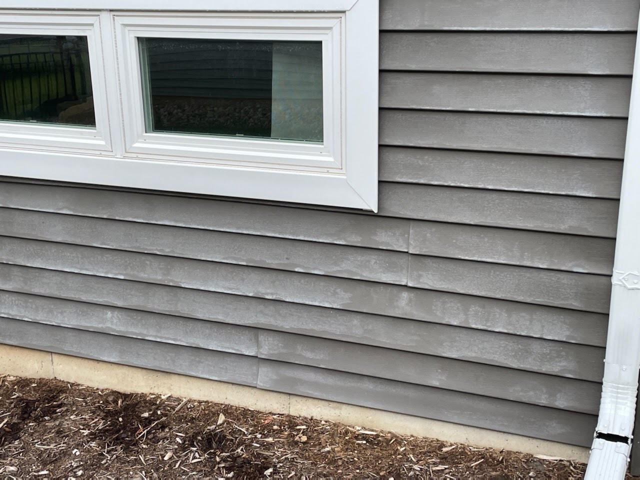 White stain on vinyl siding - Pressure Washing Resource